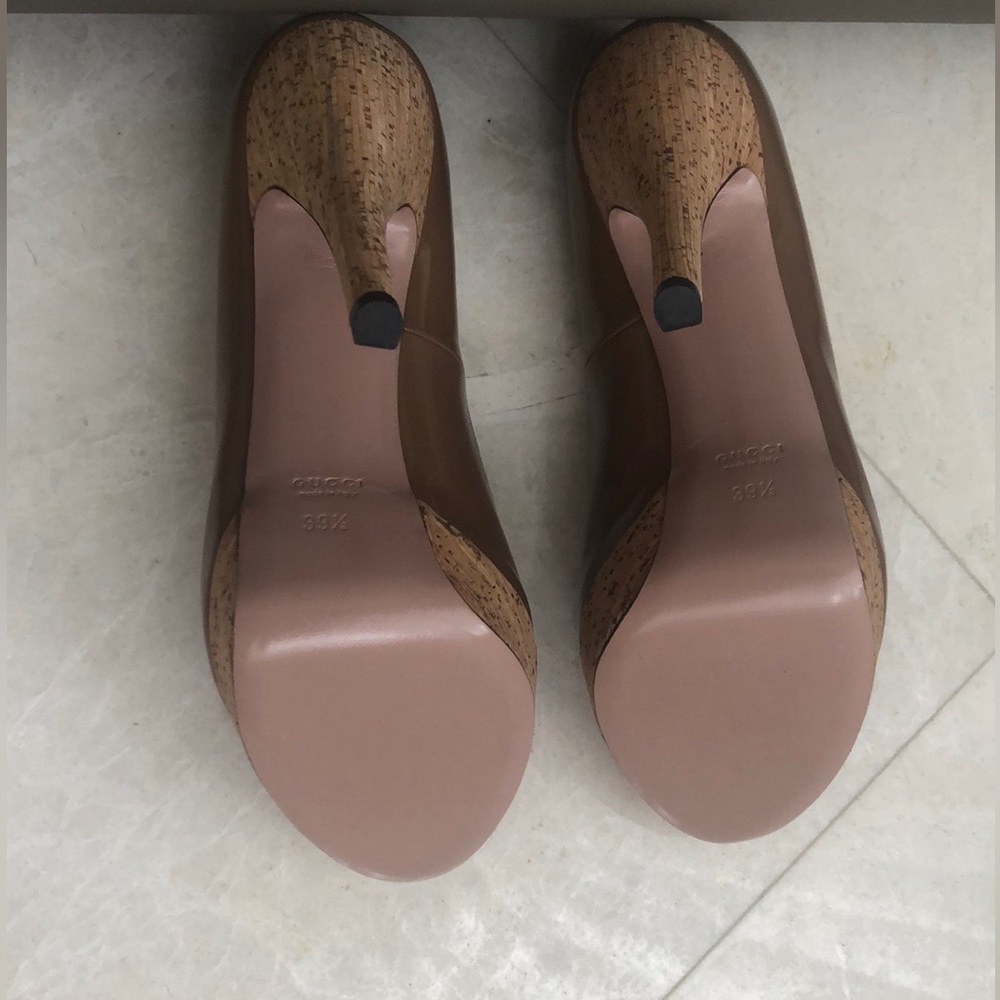 Gucci Women's Patent Leather Pink Tan Peep-Toe Heels - Picture 11 of 12